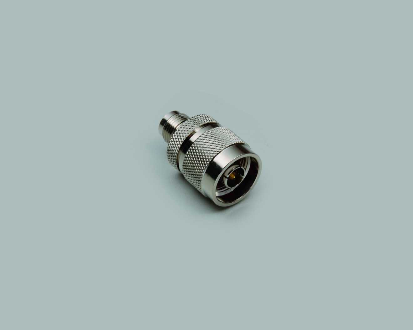 Adapter, TNC-Reverse -Kupplung auf N-Stecker, 100 Stk.