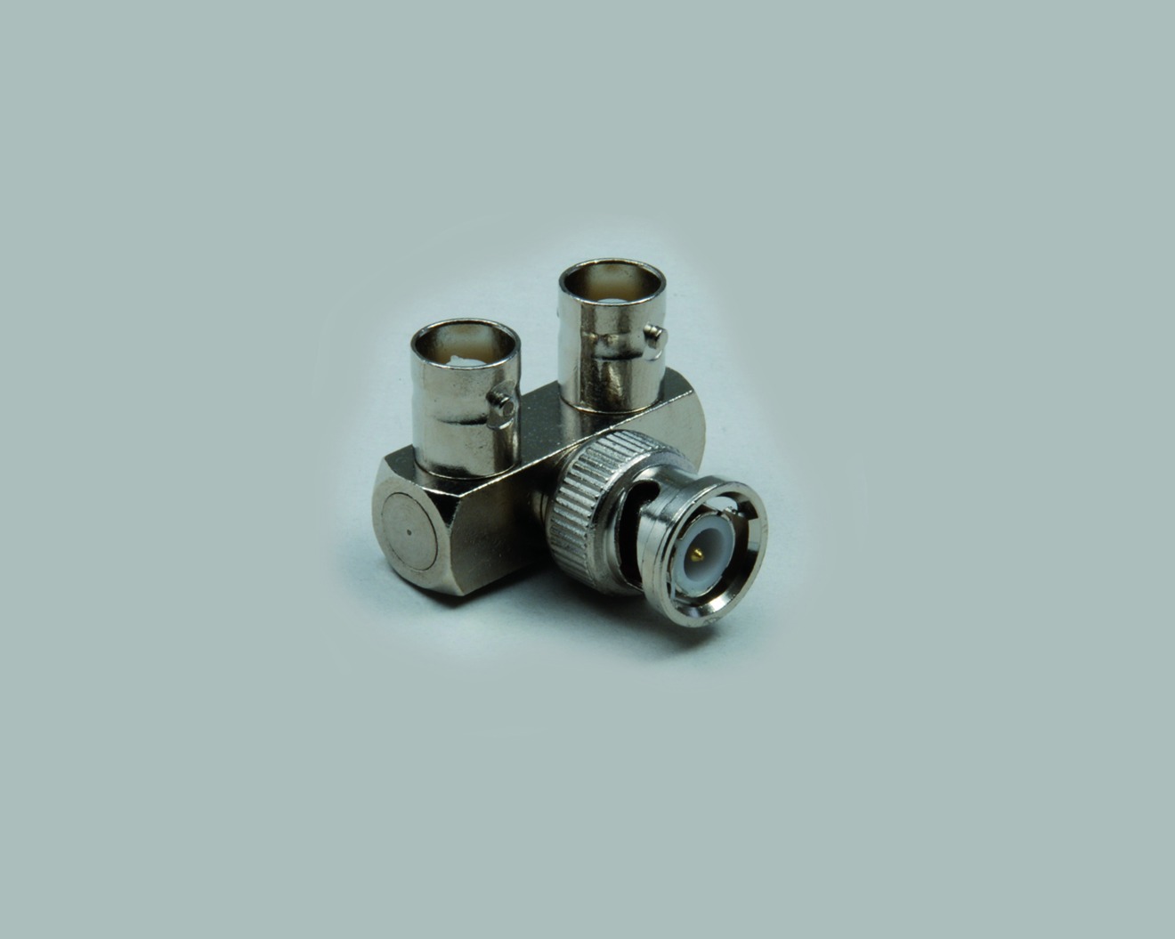 Adapter, Winkelausf., 75 Ohm, 1 x BNC-Stecker, 2 x BNC-Kupplung