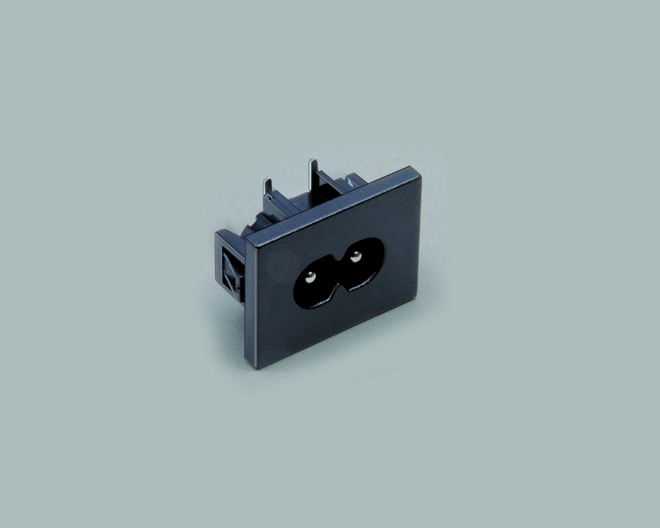 AC-Einbaustecker C8 2-polig, Printausführung 90°, Snap-In Befestigung