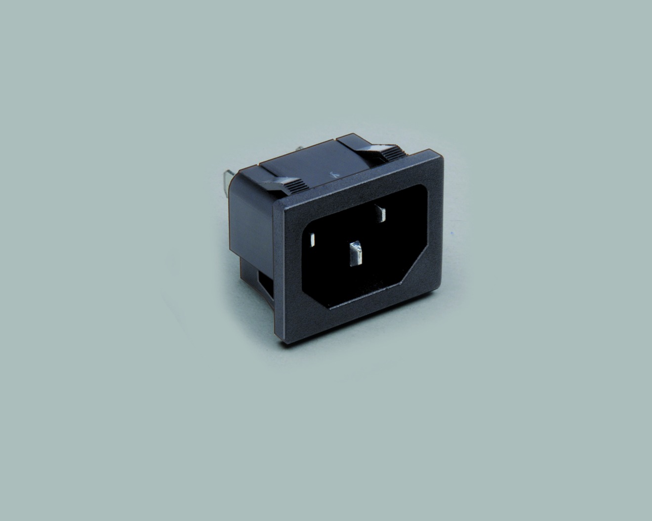 Kaltgeräte-Einbaustecker C14,  Steck-Lötkontakte, Snap-In Befestigung