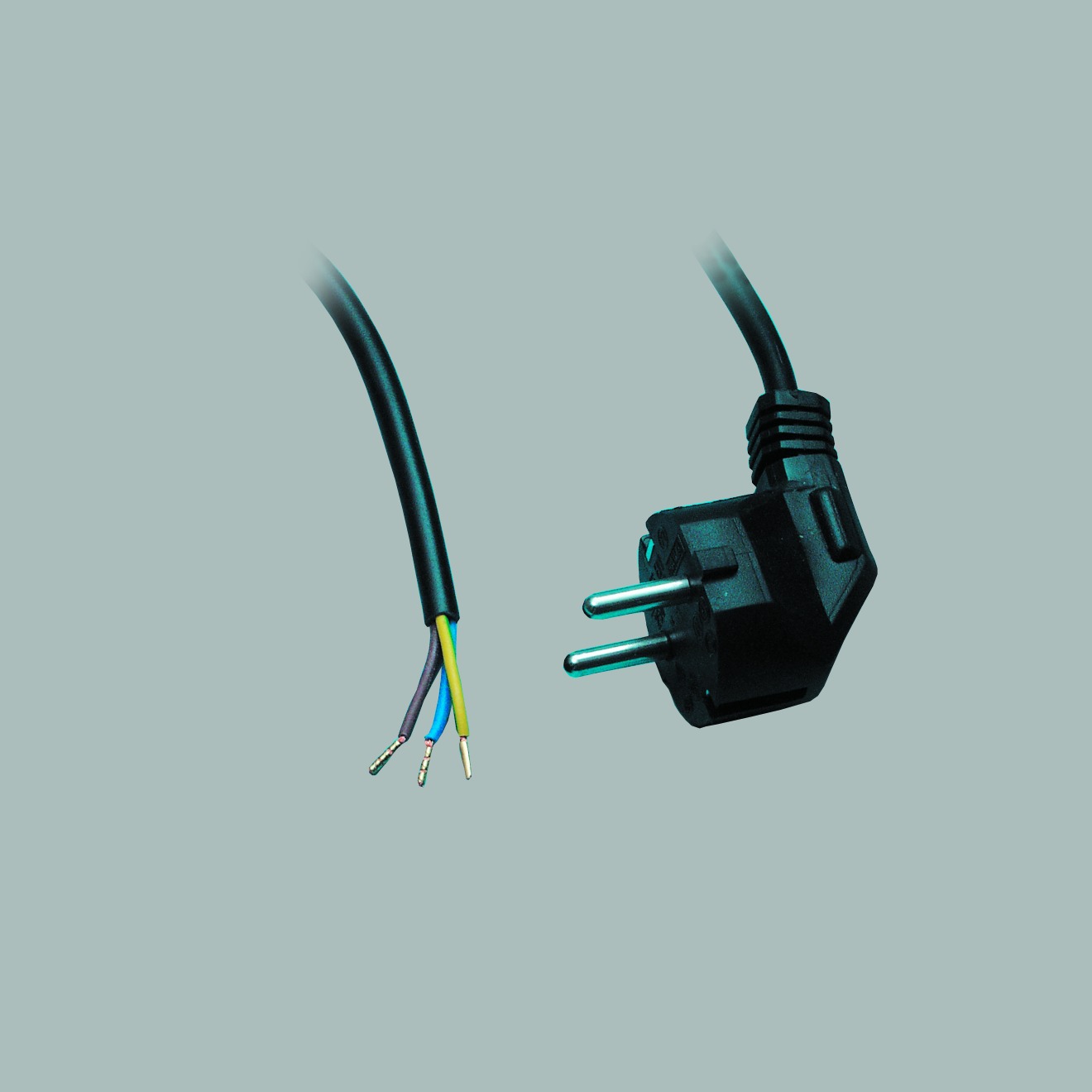 Netzanschlussleitung mit Schutzkontaktstecker, Kabeltyp H05VV-F 3 G x 1,50mm², Länge 2,0m, weiss