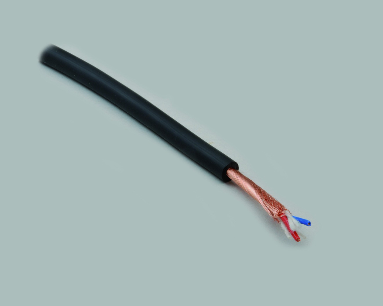 2/Y-D-DY Studio Line, Mikrofonk. mit doppelter gegenl. gew. Abschirmung, 2 Adern, Q.-Schnitt: 2 x 0,34mm², schwarz, 5m Ring
