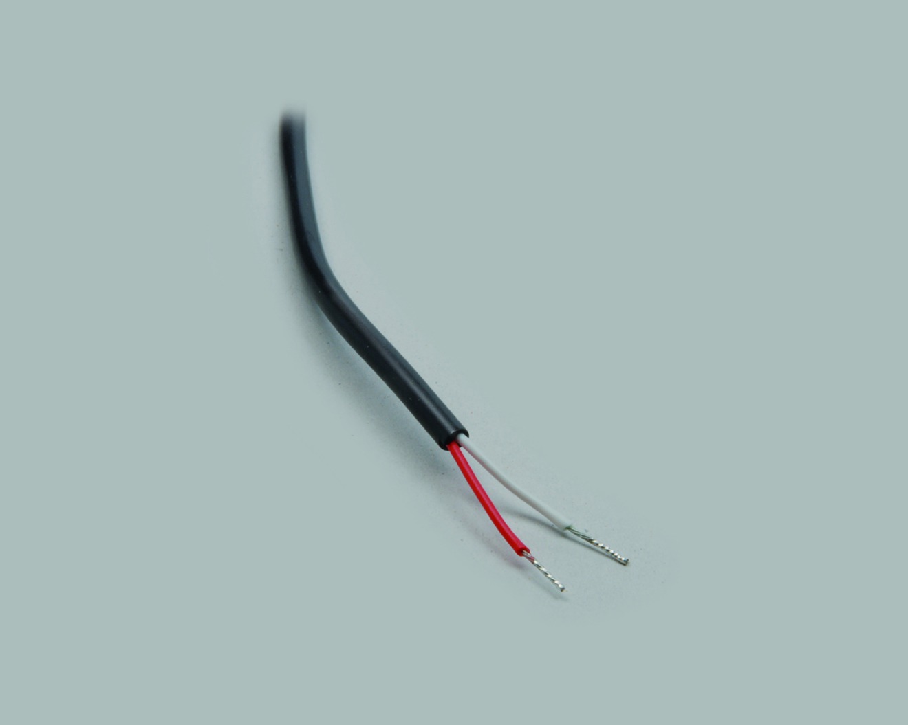 USB-Kabel 2-polig, rund, schwarz, 2xAWG 24