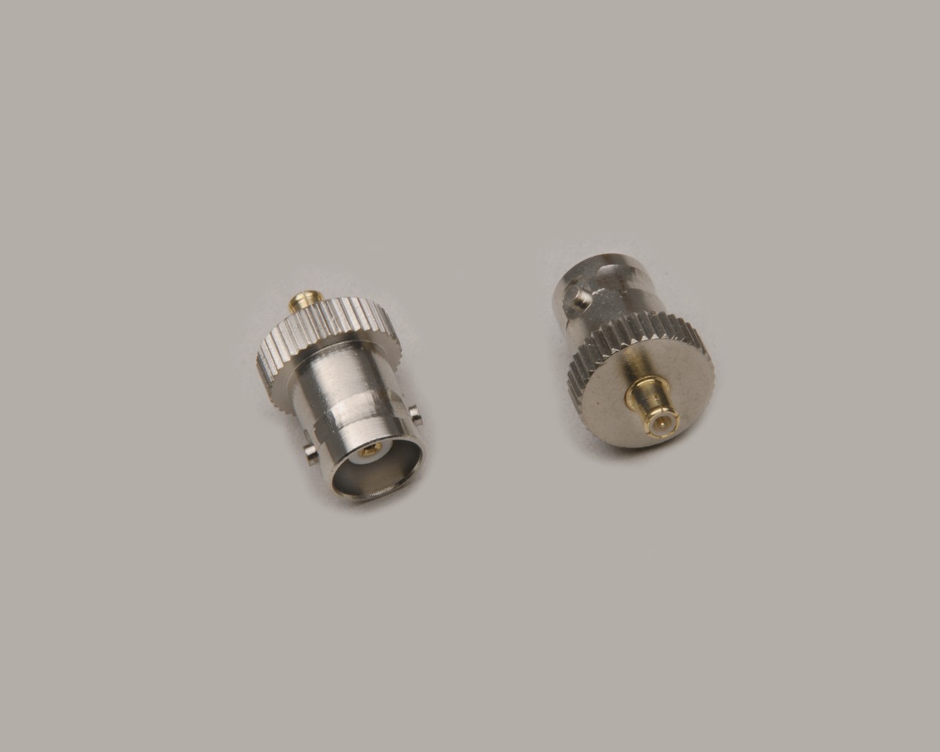 Adapter, MCX-Stecker auf BNC-Kupplung, Teflon-Isolation, 50 Ohm
