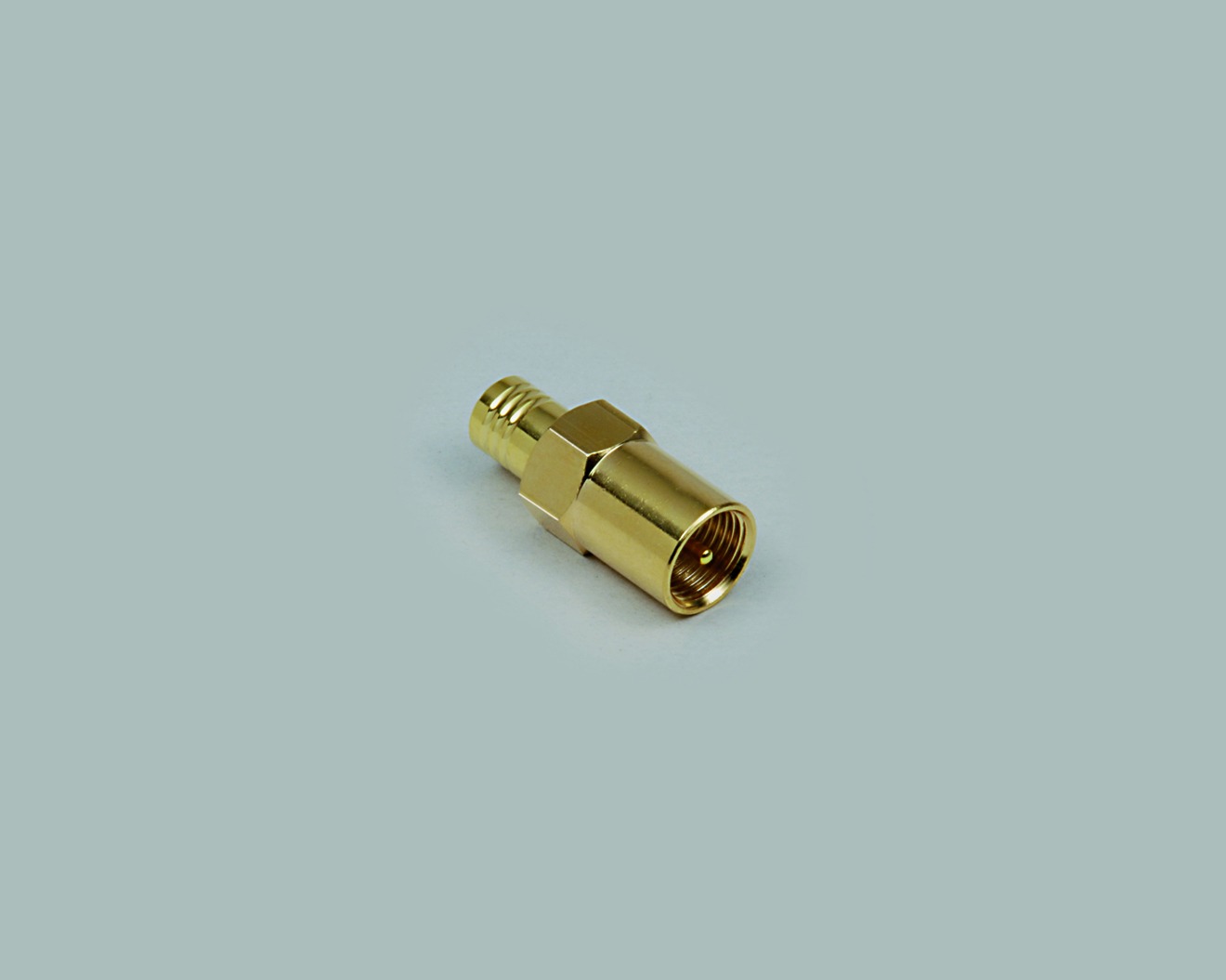 Adapter, SMB-Stecker auf FME-Stecker, vergoldet