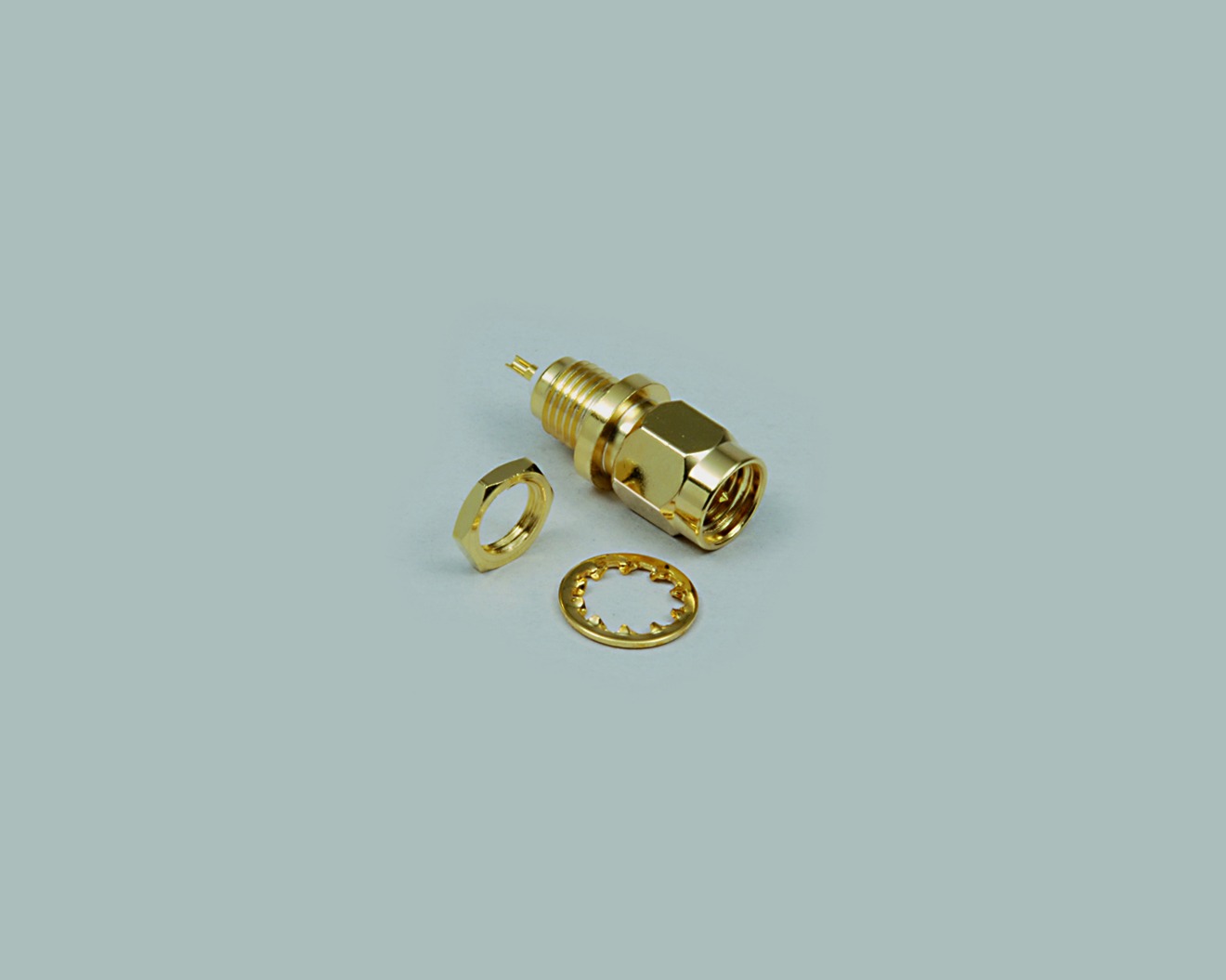 SMA-Einbaustecker, Lötausführung, 50 Ohm, vergoldet