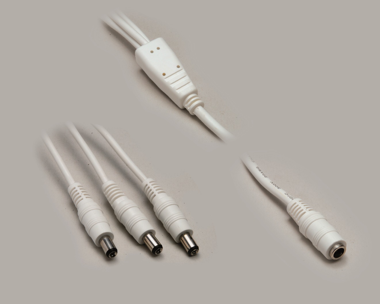 DC-Verteiler, DC-Kupplung 2,5mm/5,5mm auf 3 x DC-Stecker 2,5mm/5,5mm, Farbe weiss, Länge 0,35m, mit Satteletikett
