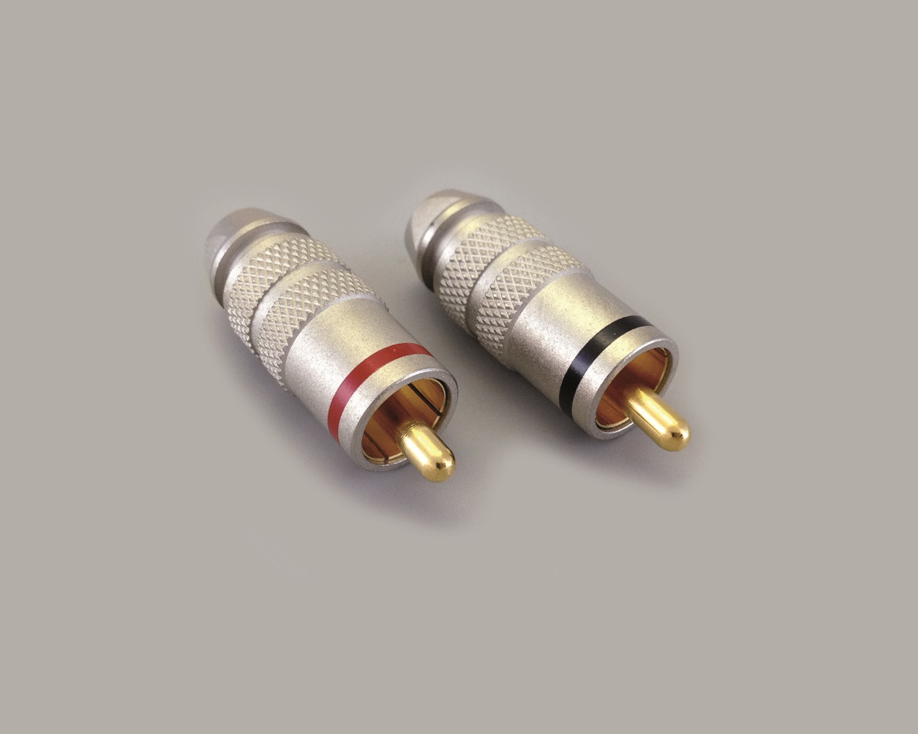 Cinchstecker-Set, Metall, 2x schwarze + 2x rote Kennung, Teflon Isolation, Kabel max. 6mm