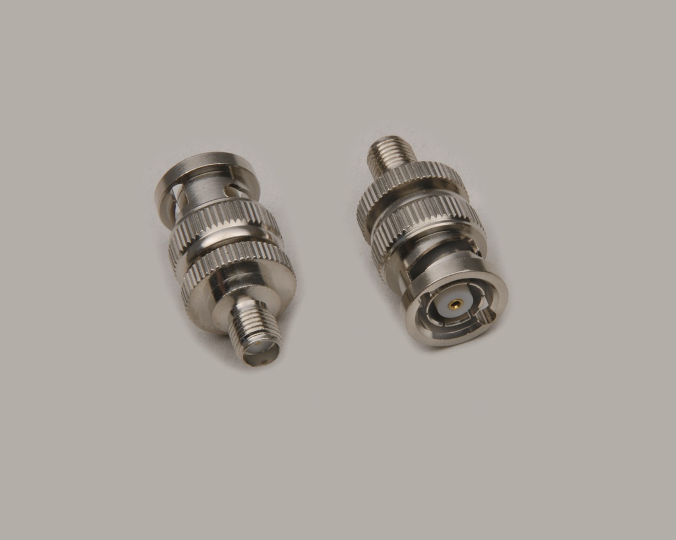 Adapter, Reverse BNC-Stecker auf SMA-Kupplung, 50 Ohm, Teflon-Isolation