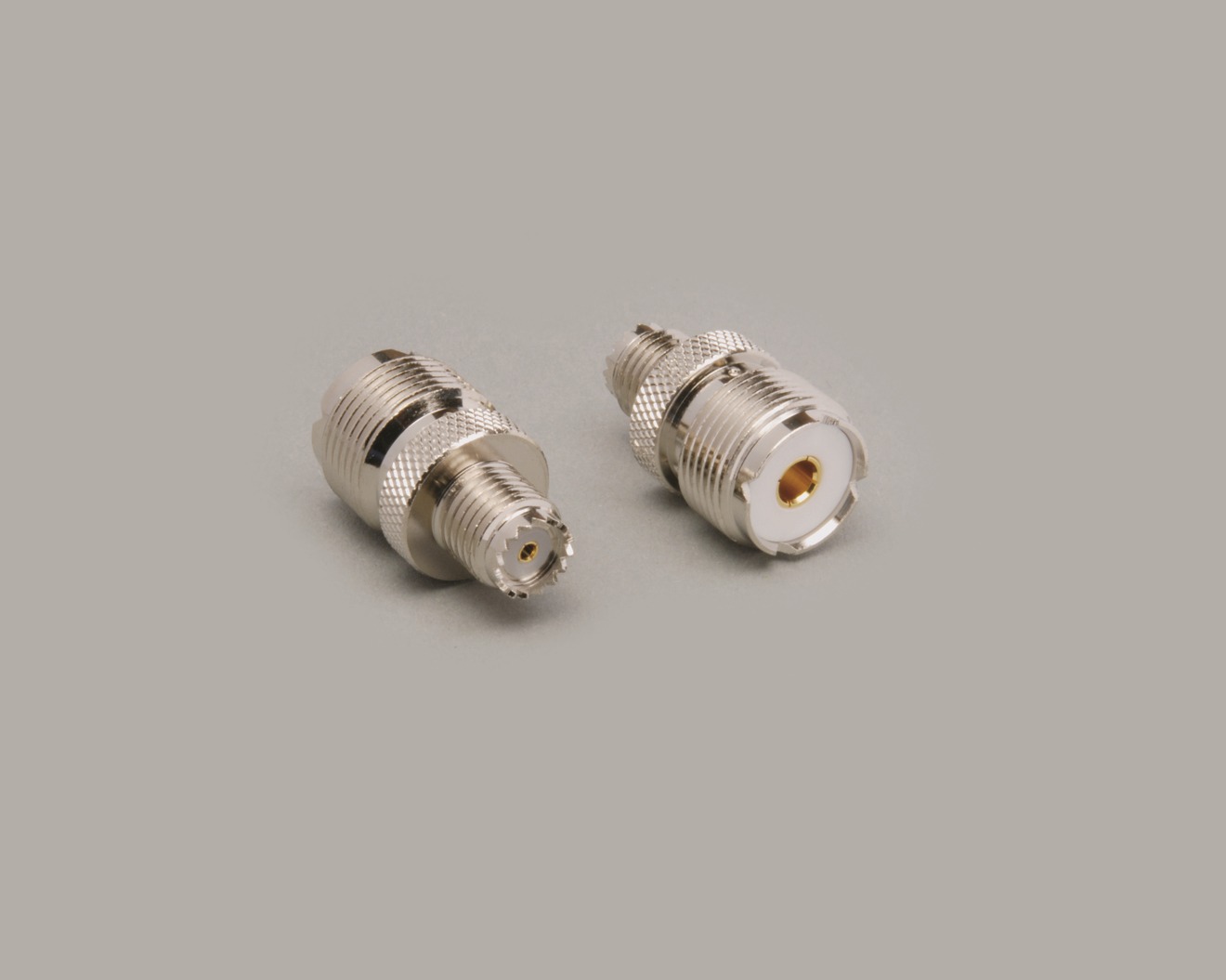 Adapter, UHF-Kupplung auf Mini-UHF-Kupplung, 50 Ohm