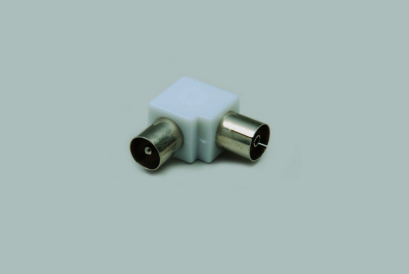 Koax-Winkeladapter Stecker - Kupplung 9,5mm, Kunststoffausführung